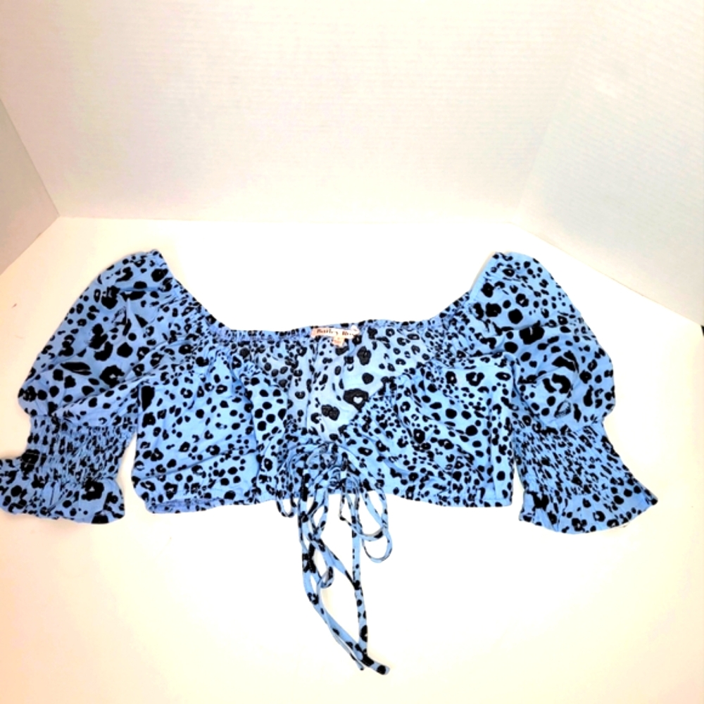 Bailey Rose Front Tie Crop Top Puff Sleeve Leopard Peasant Blouse 🐆 S 🐆 NWOT ⭐
